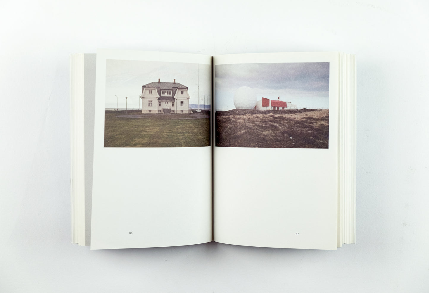 TUTTA LA SOLITUDINE CHE MERITATE - VIAGGIO IN ISLANDA | CLAUDIO GIUNTA, GIOVANNA SILVA